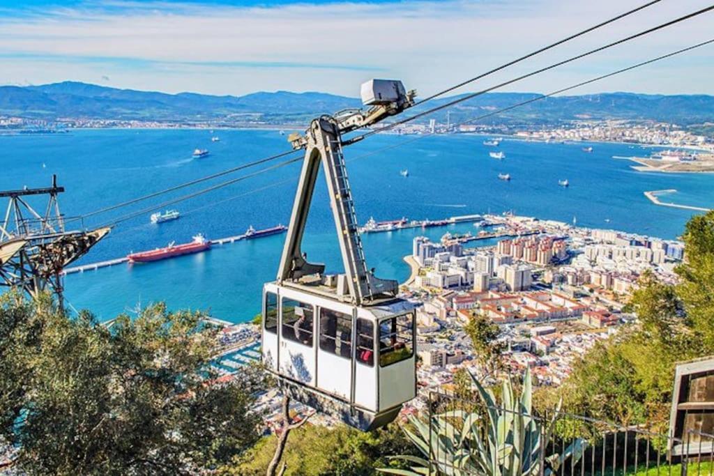 Best Location 2 Bed2 Bath W/Lift In Town! Gibraltar Exteriör bild
