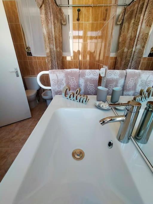 Best Location 2 Bed2 Bath W/Lift In Town! Gibraltar Exteriör bild